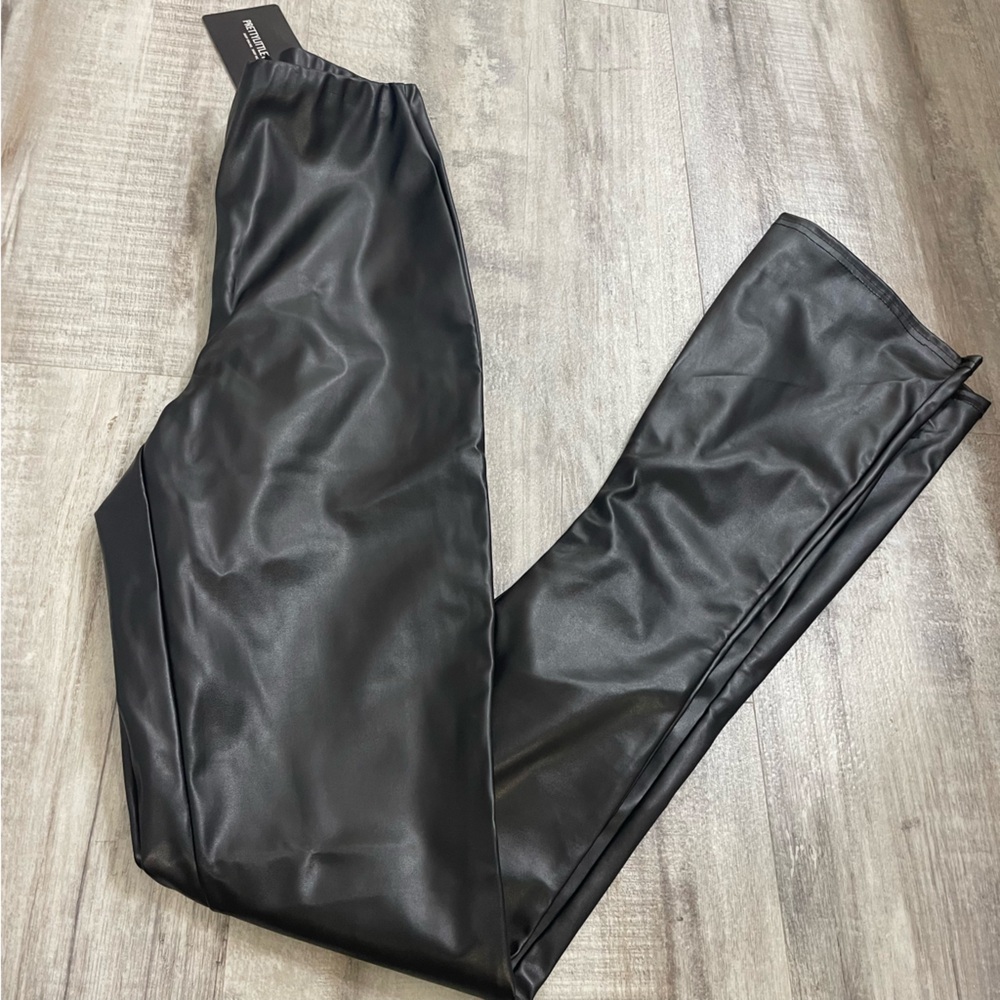 Pretty Little Thing Black Kick Flare Leggings Size 2